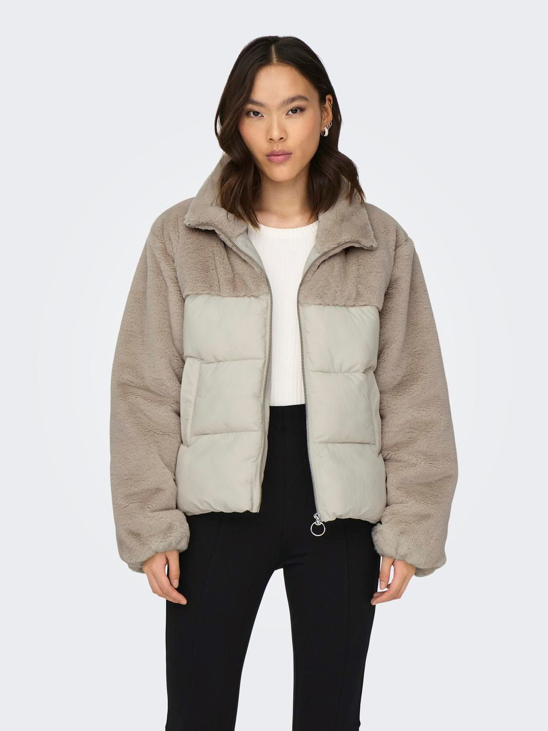 Only Kadın Peluş Crop Mont - Kışlık Sıcaklık & Şıklık Ana görsel