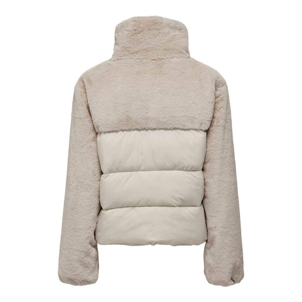Only Kadın Peluş Crop Mont - Kışlık Sıcaklık & Şıklık