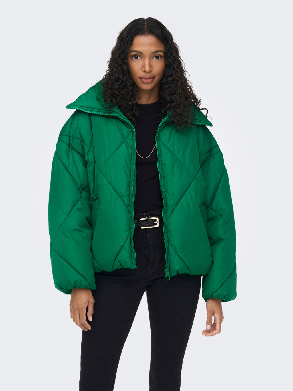 Only Oversize Kapüşonlu Şişme Mont - Minimalist Günlük Tarz