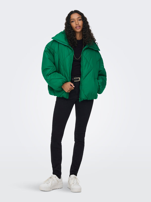 Only Oversize Kapüşonlu Şişme Mont - Minimalist Günlük Tarz