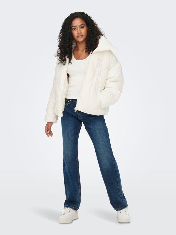 Only Oversize Kapüşonlu Şişme Mont - Minimalist Günlük Tarz