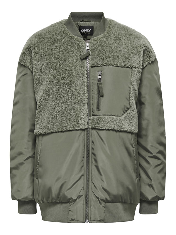 Only Oversize Peluş Detaylı Fermuarlı Kadın Kışlık Mont
