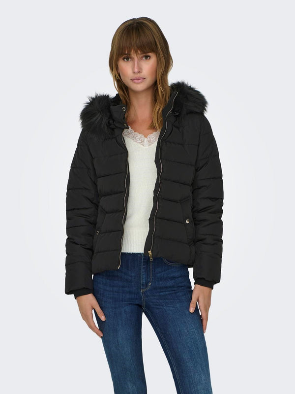 Only Kadın Kışlık Kapüşonlu Mont - Minimalist & Sıcak