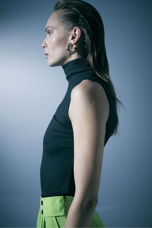 بلوزة نسائية من نار 23271314