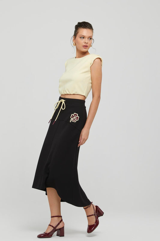 تنورة نسائية من نار 24K91509