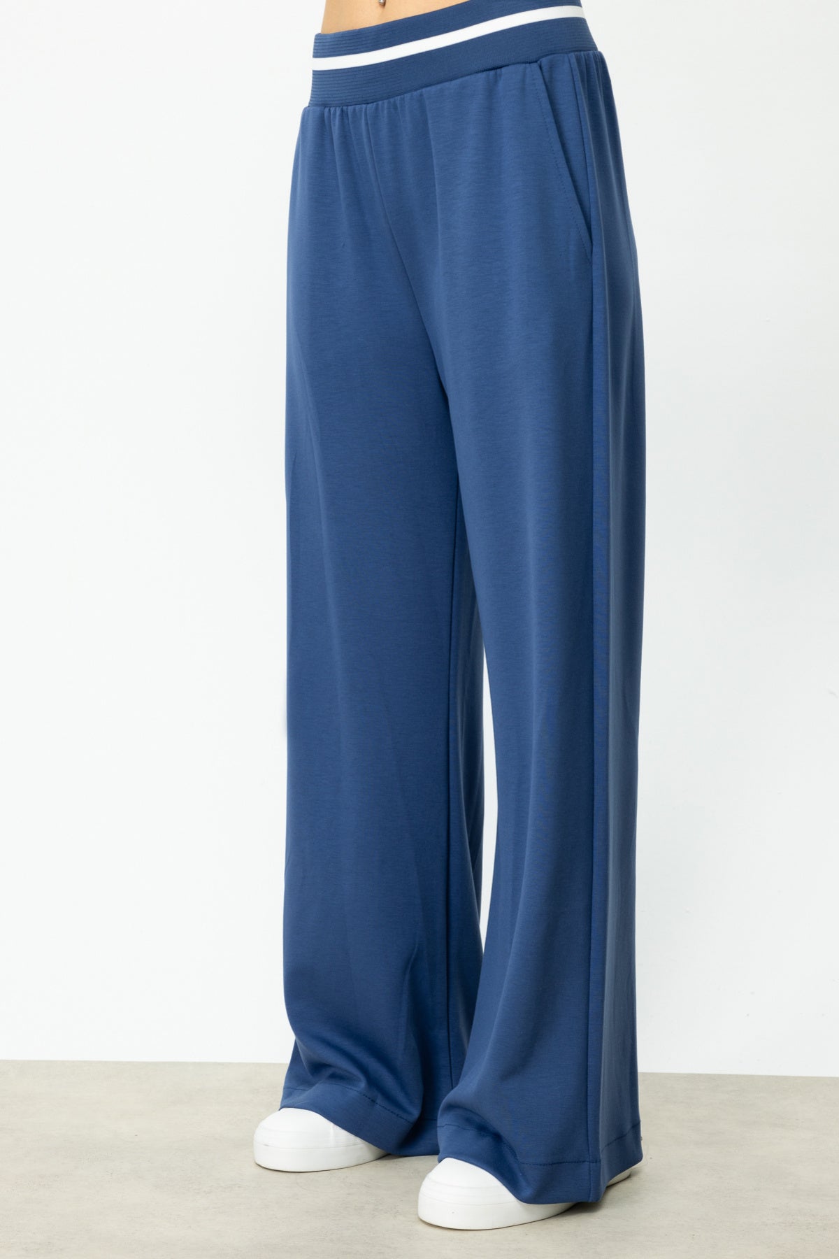 On Beli Kalın Lastikli Bol Paça Pantolon 25Y56380