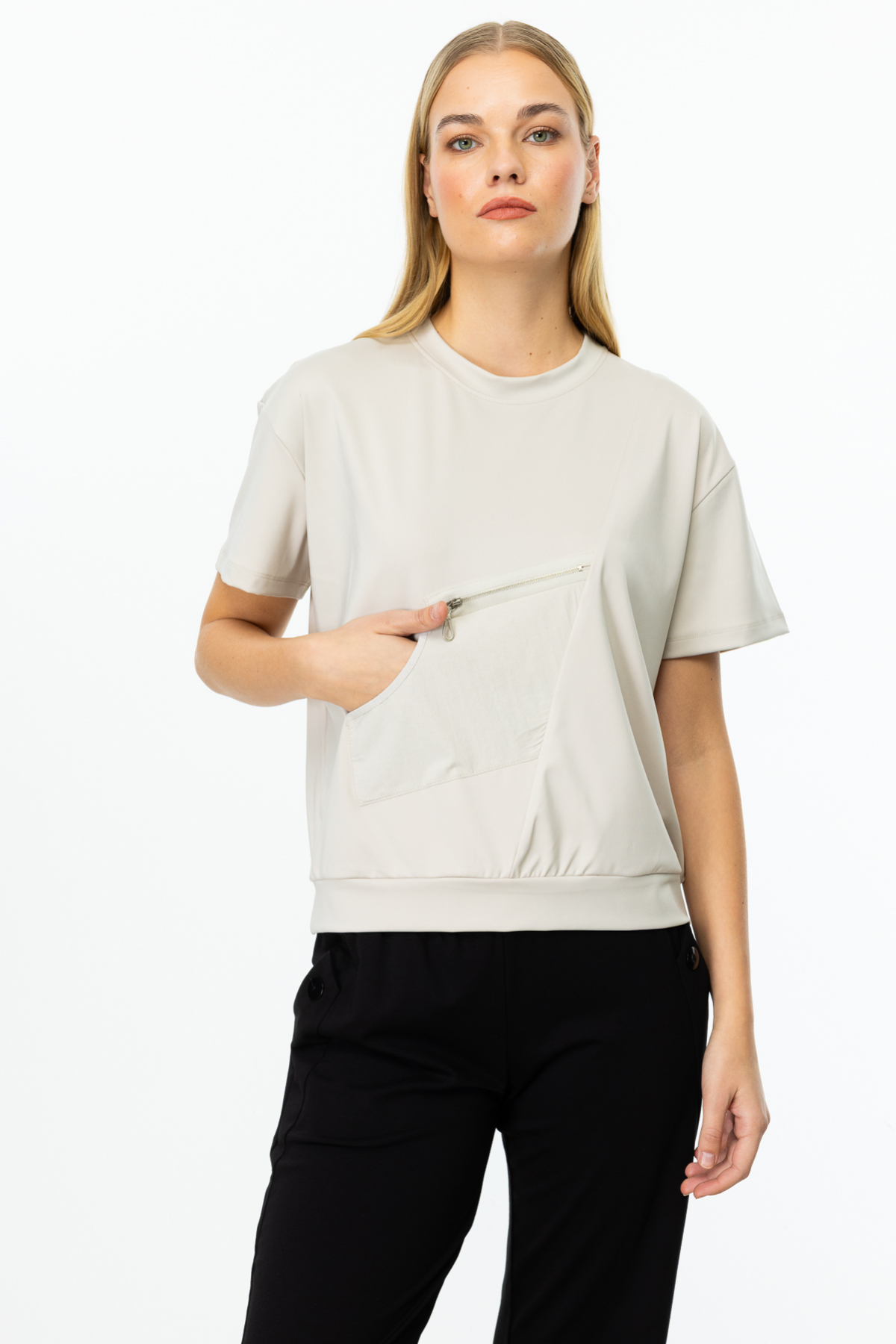 On Minimalist Oversize Kadın Bluz - Kısa Kol Rahat Günlük