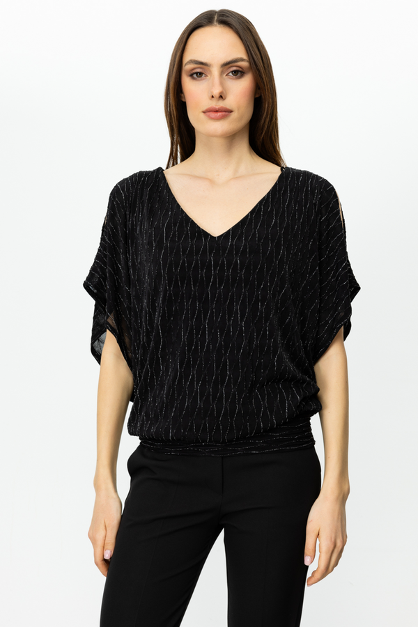 On Kadın V Yaka Oversize Minimalist Bluz - Şifon Kumaş
