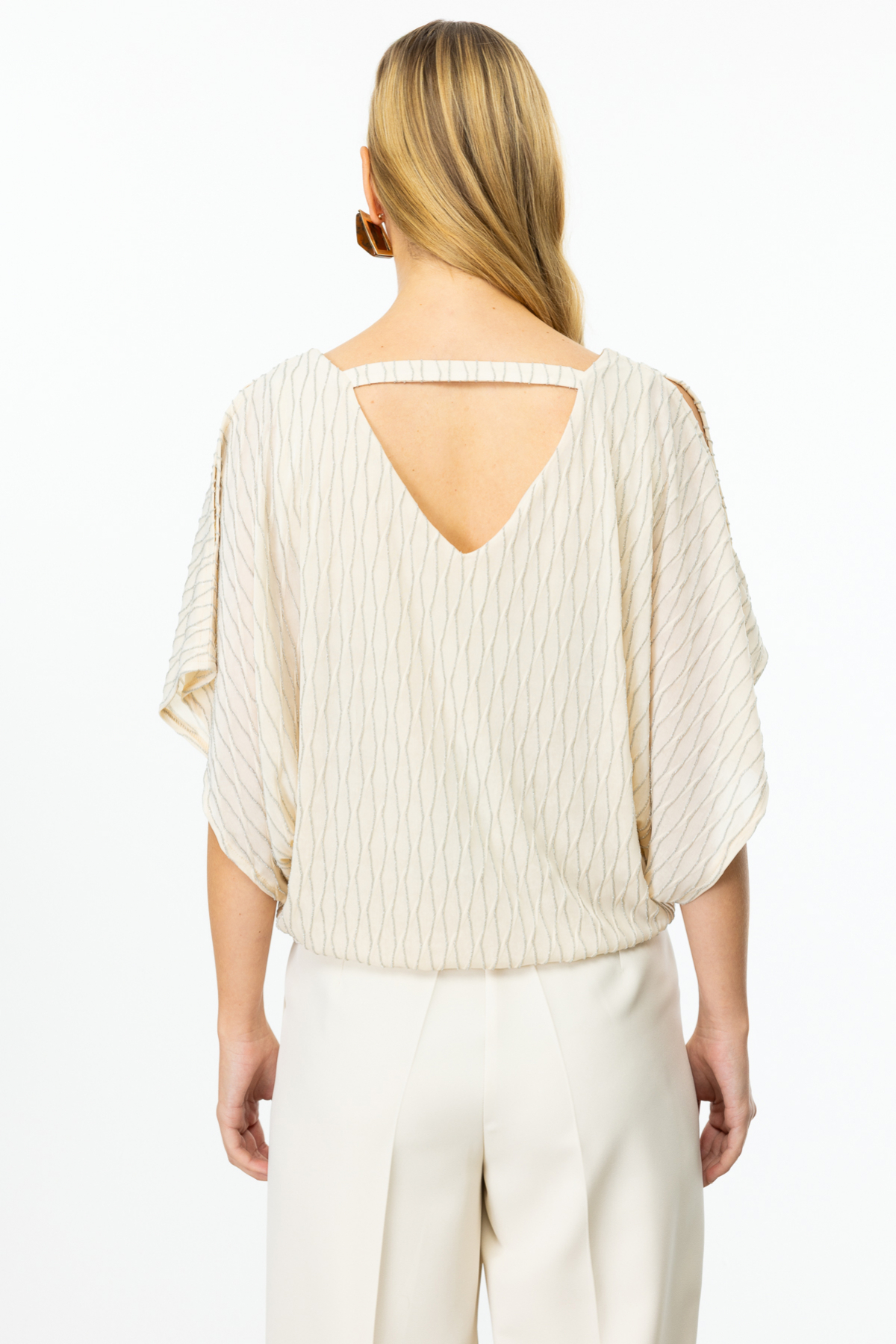 On Kadın V Yaka Oversize Minimalist Bluz - Şifon Kumaş