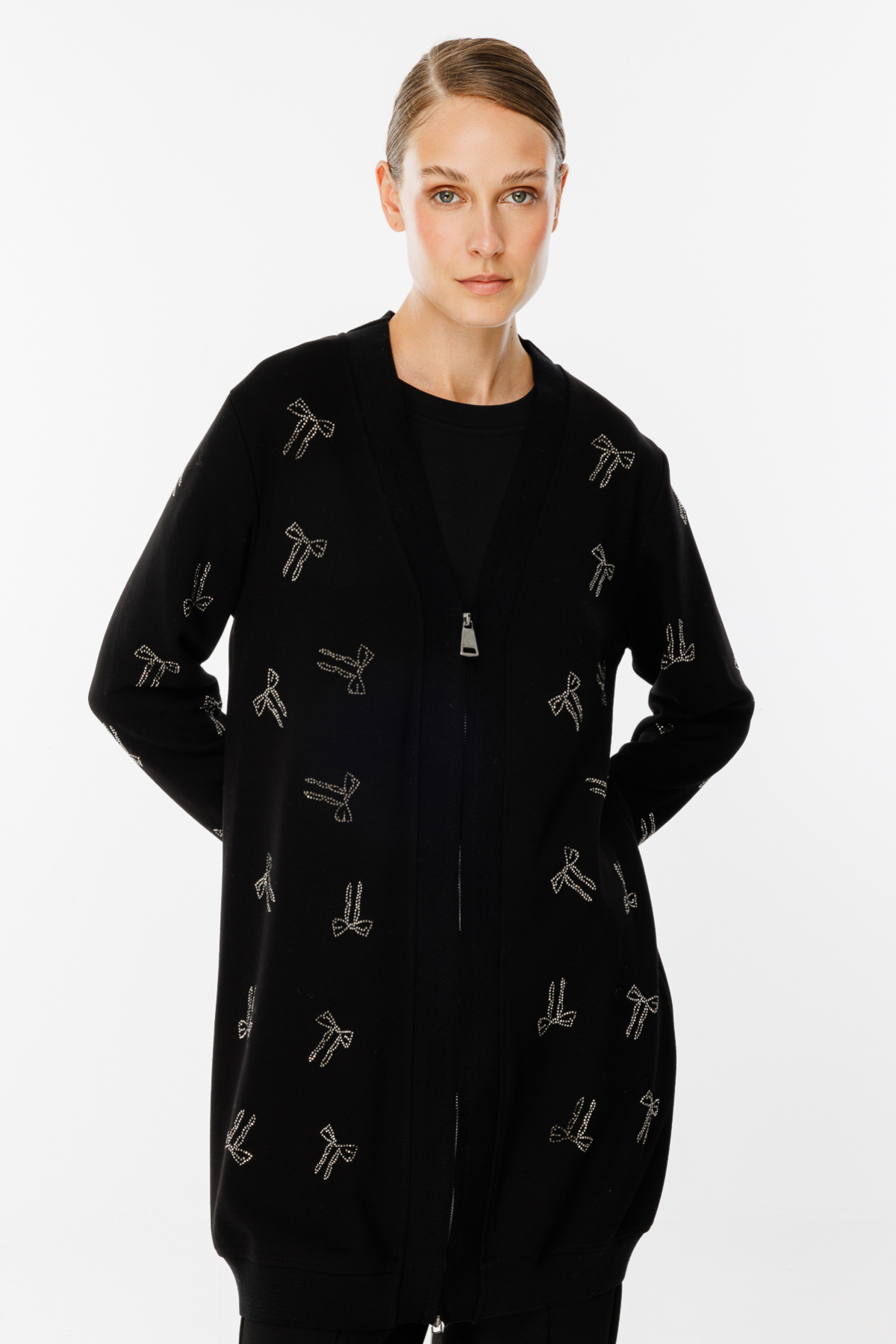 On Kadın Oversize Midi Hırka - Fermuarlı Nakışlı - Günlük Şıklık Ana görsel