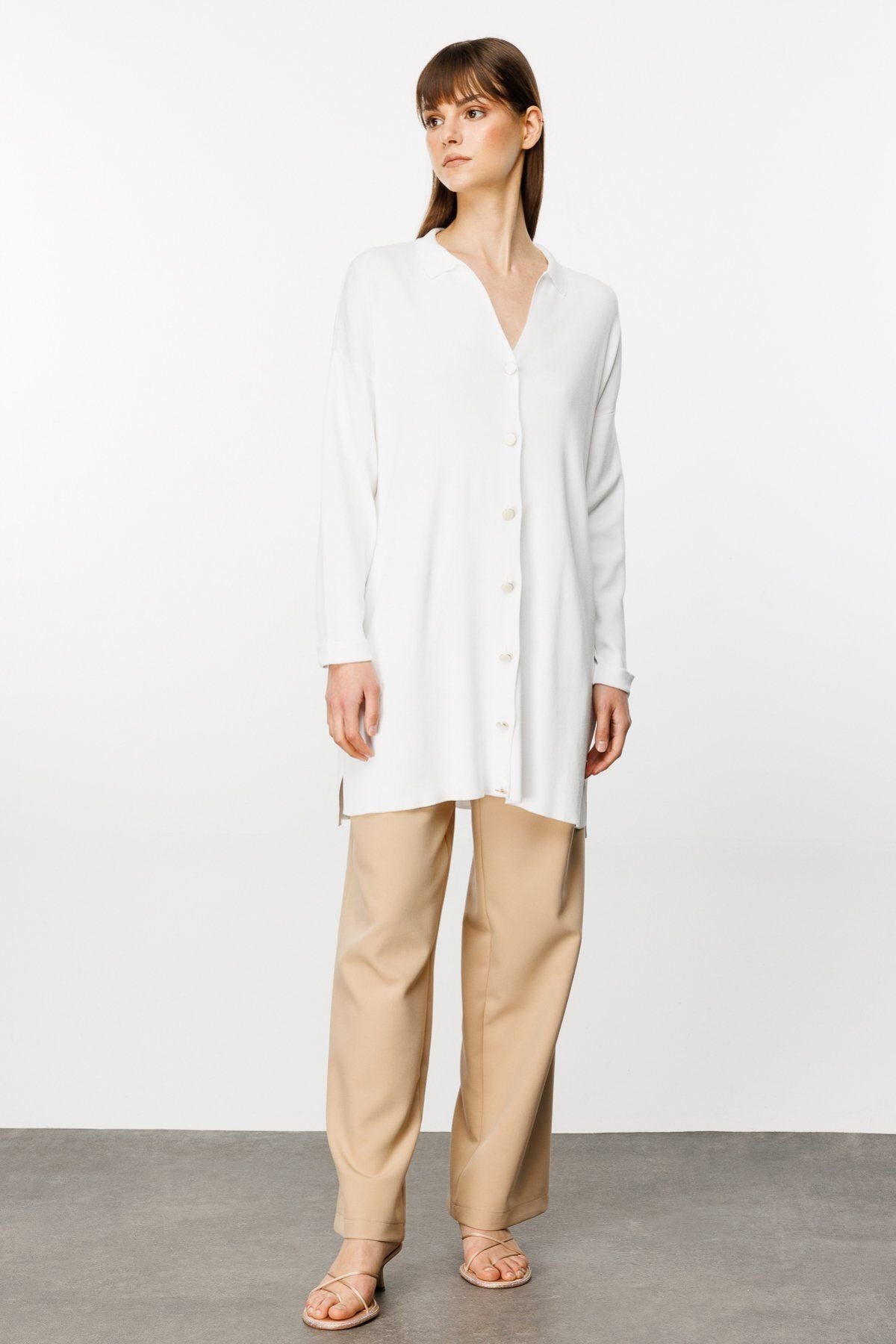 On Kadın Oversize Midi Hırka - Minimalist Günlük Stil - Uzun Kol Gömlek Yaka