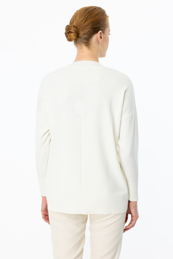 On Kadın V Yaka Oversize Kazak - Minimalist ve Rahat