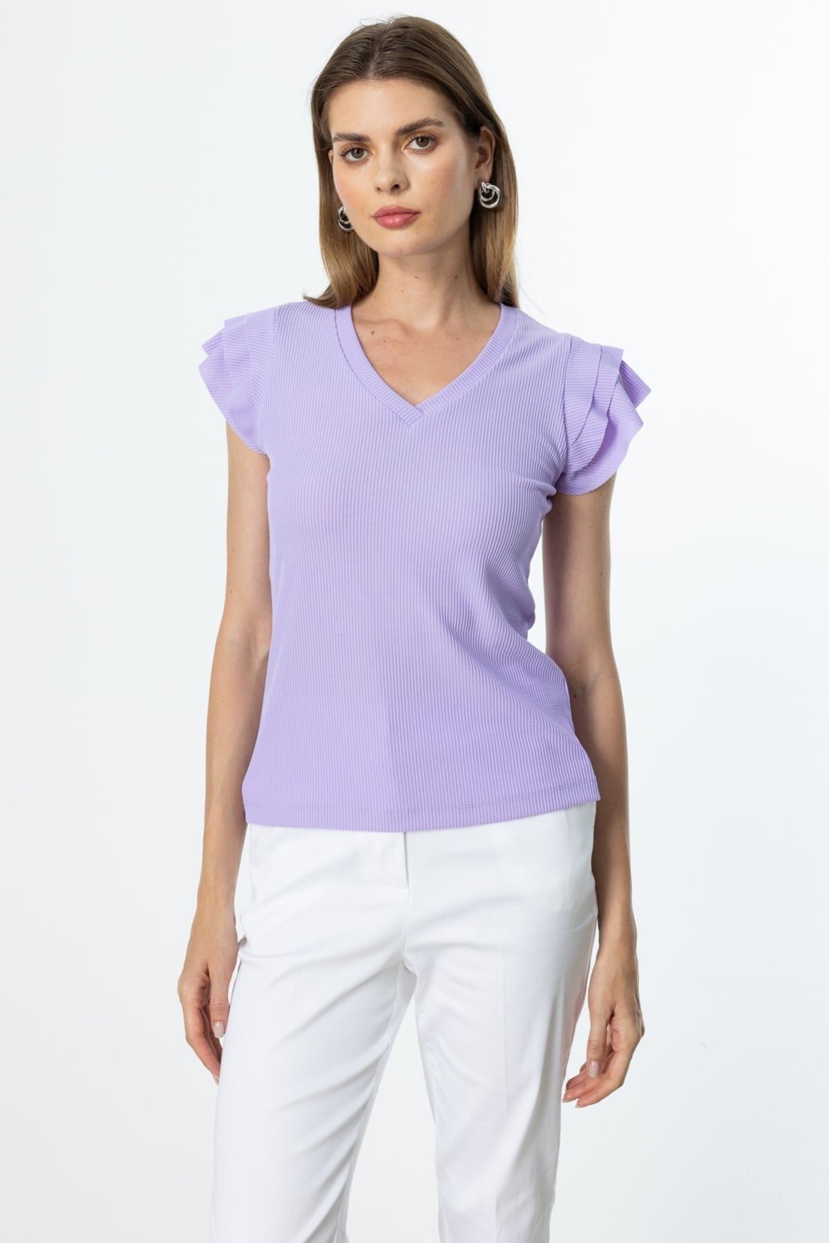 On Kadın Minimalist V Yaka Kısa Kol Bluz - Regular Fit Translation missing: ar.content.product_image_secondary