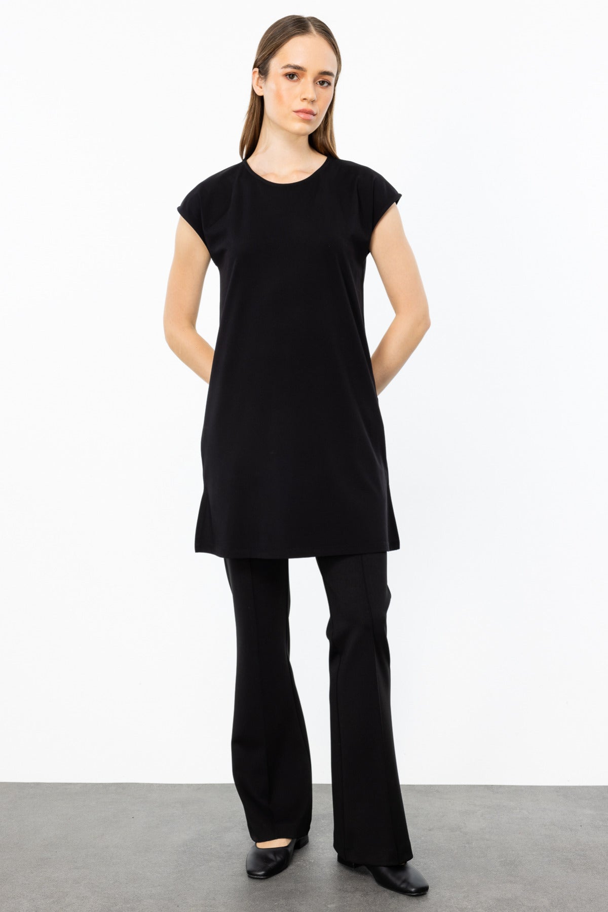 On Kadın Oversize Midi Bluz - Minimalist Stil, Kısa Kol Translation missing: ar.content.product_image_secondary