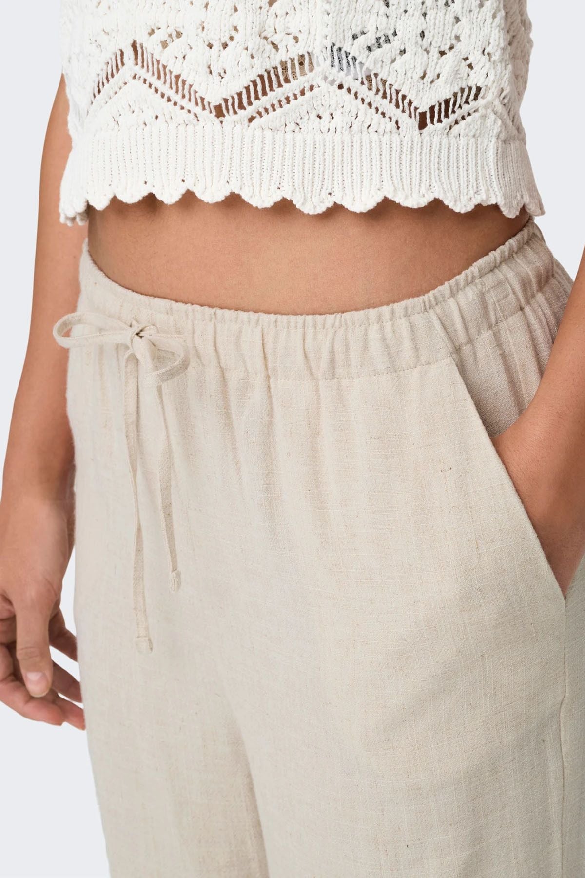 Only Kadın Minimalist Keten Bol Paça Pantolon - Rahat ve Şık