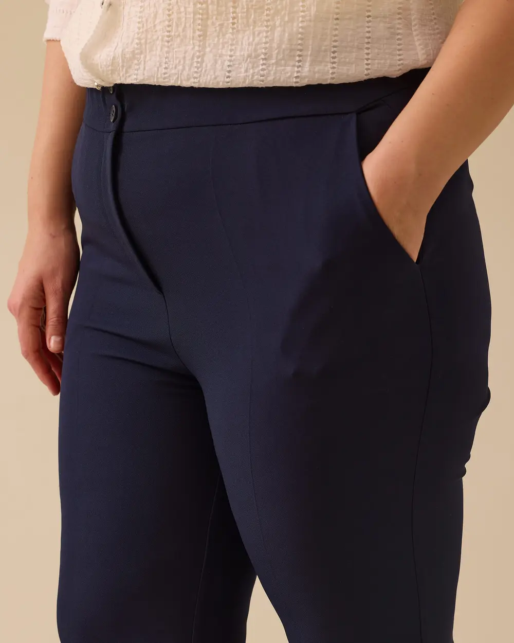 Büyük Beden Beli Büzgülü Duble Paça Pantolon Gala-Xi Translation missing: ar.content.product_image_secondary
