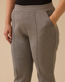 بنطلون بمقاسات كبيرة يصل إلى الكاحل بتفاصيل مخططة من Gala-Xi