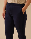 بنطلون بمقاسات كبيرة بخصر مطاطي وجيوب من Gala-Xi