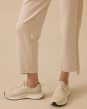 بنطال بخصر مطاطي وتفاصيل من جلد الغزال، مقاس Scl