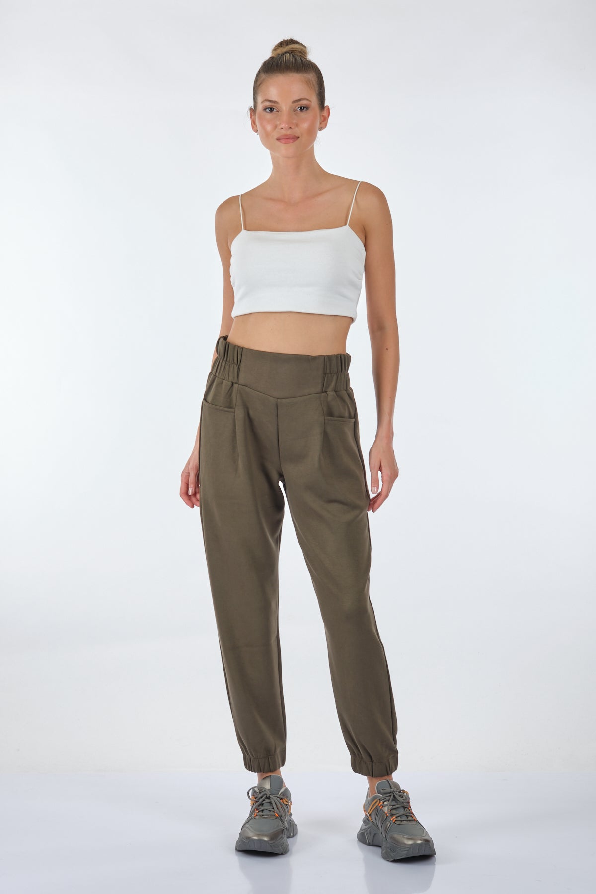 Vedi Oversize Kadın Pantolon: Minimalist Stil, Yüksek Bel, Midi Boy Translation missing: ar.content.product_image_secondary