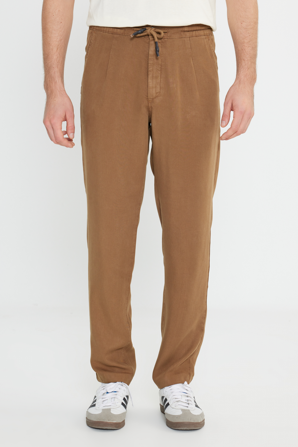 Regular Fit Normal Kesim Normal Bel Düz Paça Chino Pantolon Wrangler