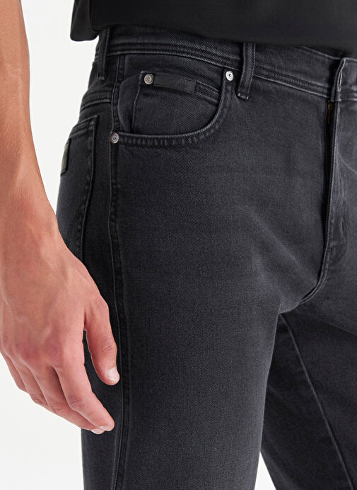 بنطلون جينز رجالي مستقيم من رانجلر