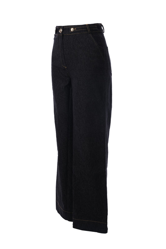 تخفيضات على البناطيل