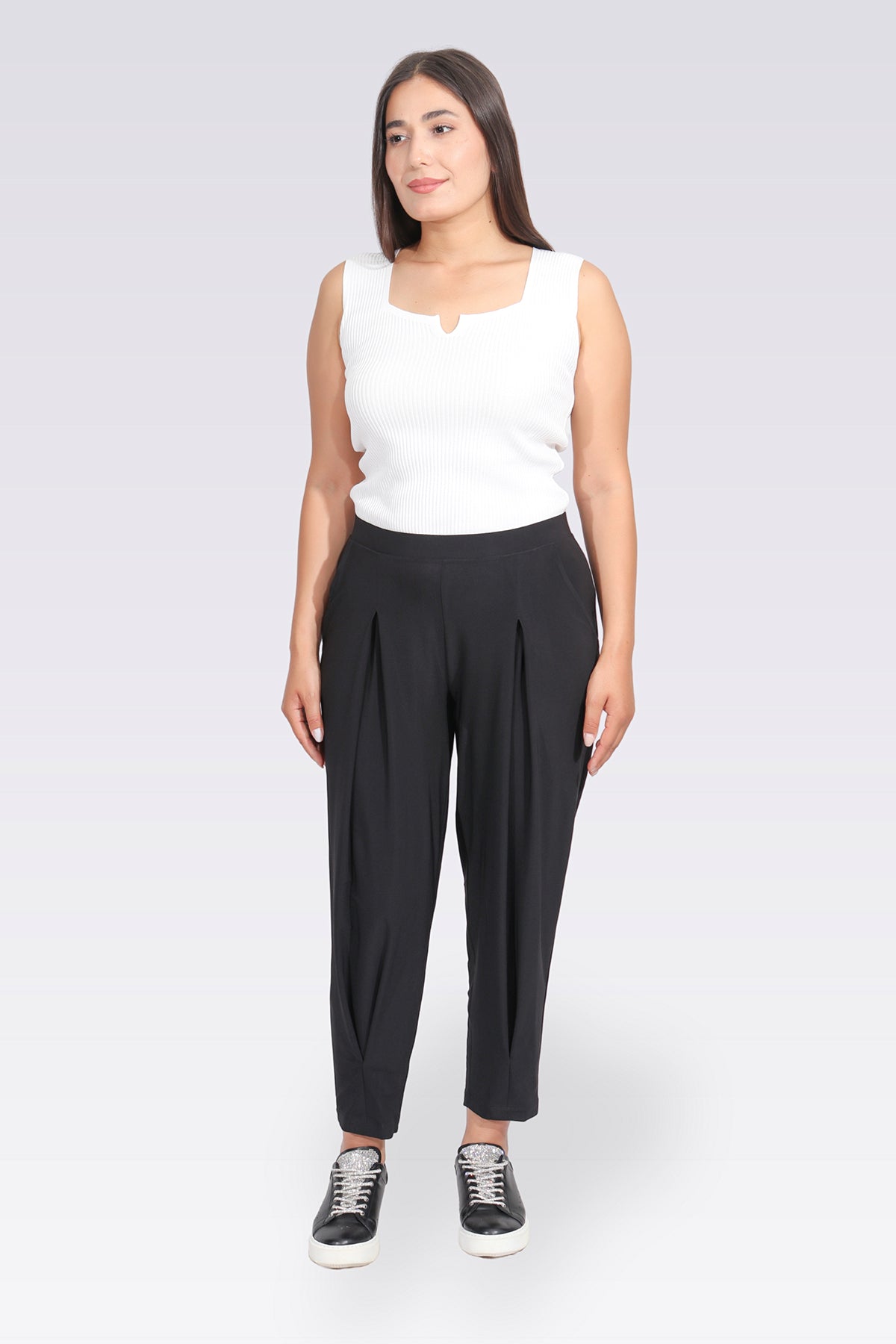 PİLE DETAYLI RAHAT KESİM BELİ LASTİKLİ ÖRME PANTOLON Translation missing: ar.content.product_image_main