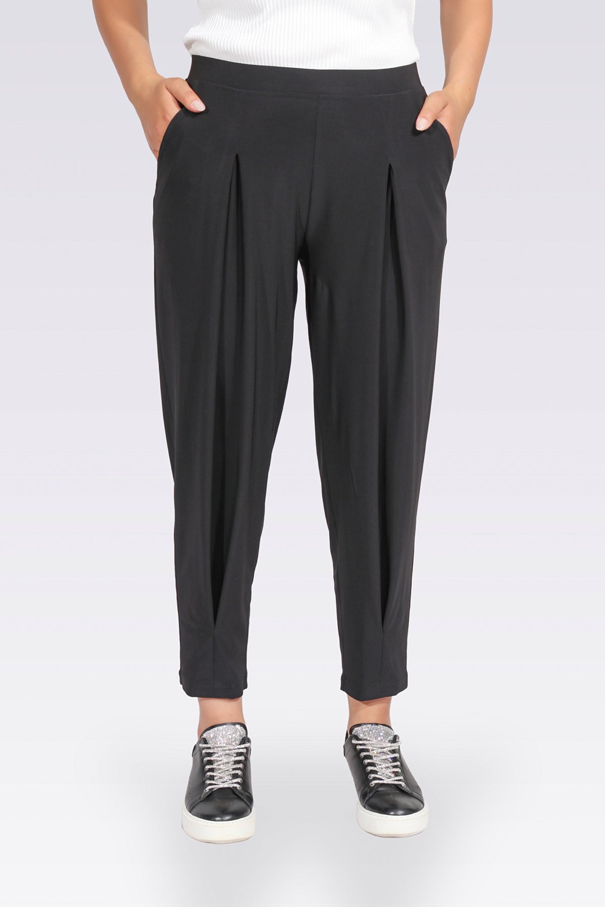 PİLE DETAYLI RAHAT KESİM BELİ LASTİKLİ ÖRME PANTOLON