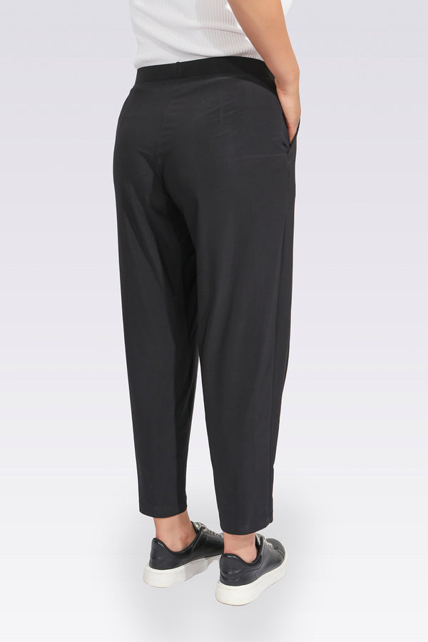 PİLE DETAYLI RAHAT KESİM BELİ LASTİKLİ ÖRME PANTOLON