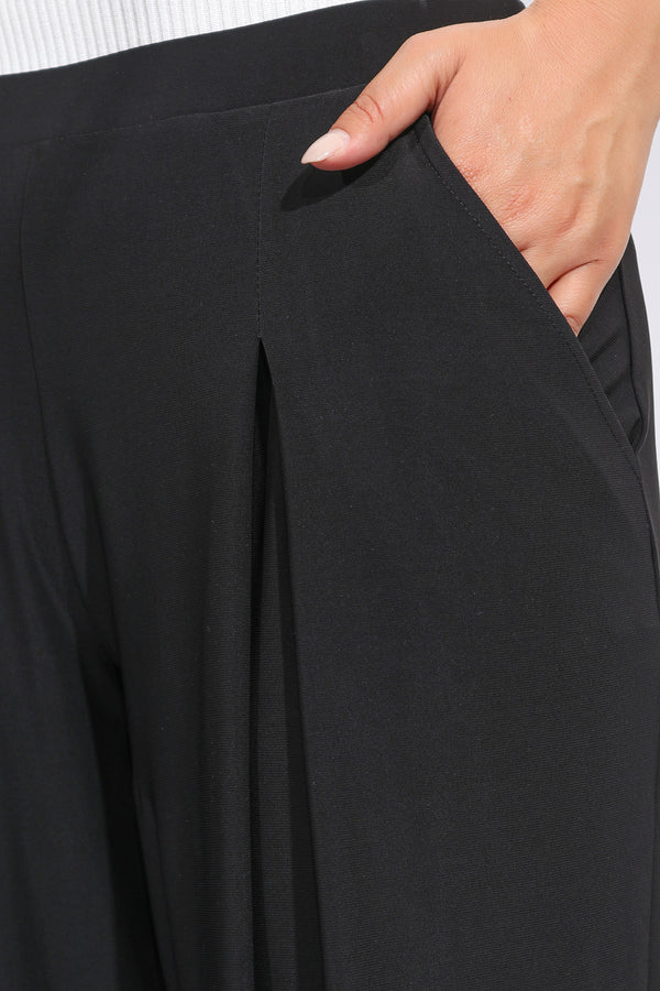 PİLE DETAYLI RAHAT KESİM BELİ LASTİKLİ ÖRME PANTOLON