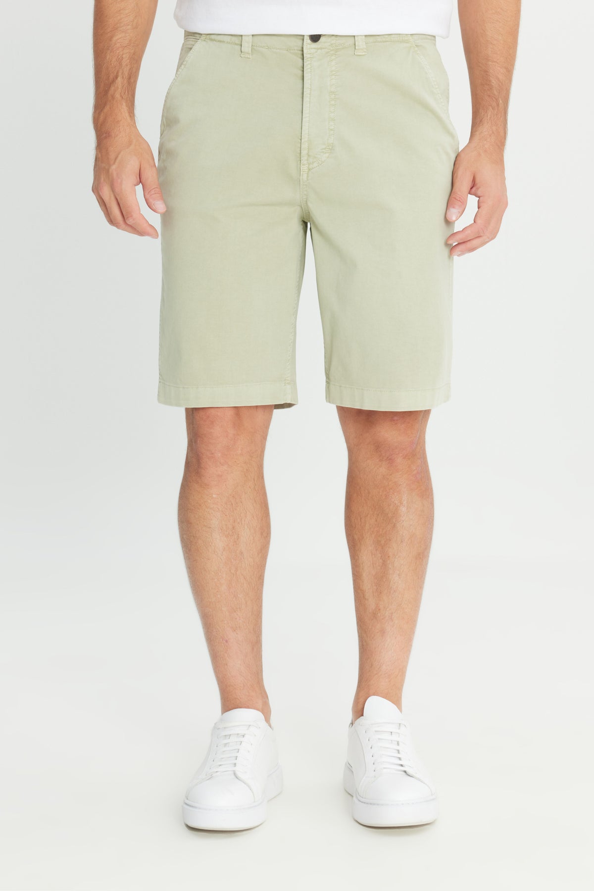 Regular Fit Normal Kesim Lastik Bel Detaylı Uçuk Yeşil Pamuklu Esnek Chino Şort