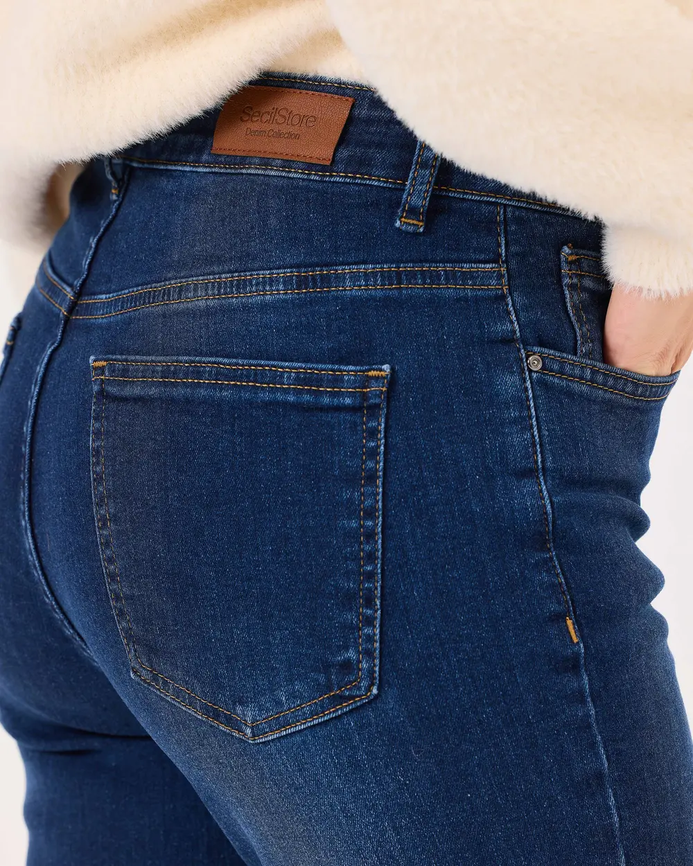 Seçil Kadın Cepli Dar Parça Jean Pantolon 10002422210007