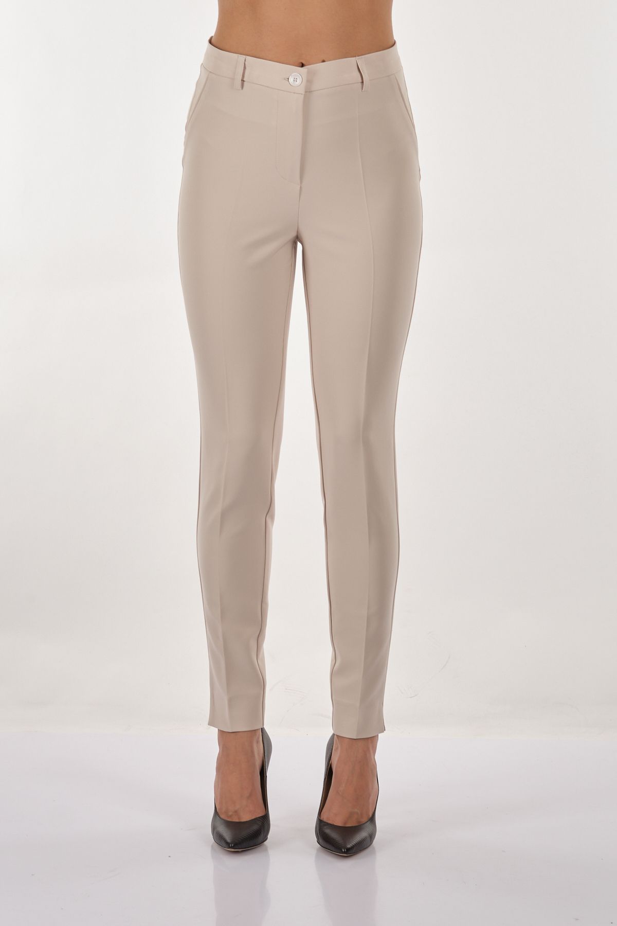 Seleste Kadın Slim Fit Pantolon - Minimalist Günlük Stil Translation missing: ar.content.product_image_main