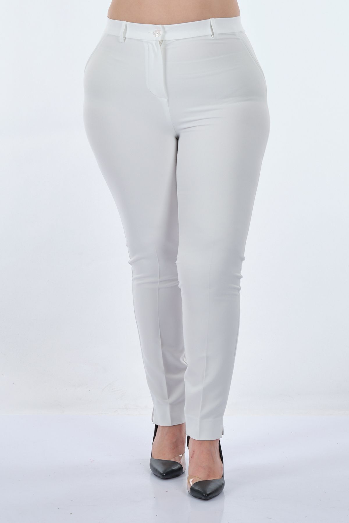Seleste Kadın Slim Fit Pantolon - Minimalist Günlük Stil Translation missing: ar.content.product_image_secondary
