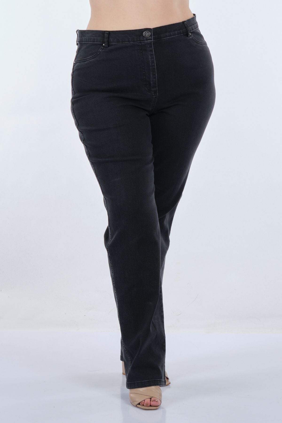 Seleste Kadın Minimalist Yüksek Bel Düz Kesim Jean Pantolon Translation missing: ar.content.product_image_secondary