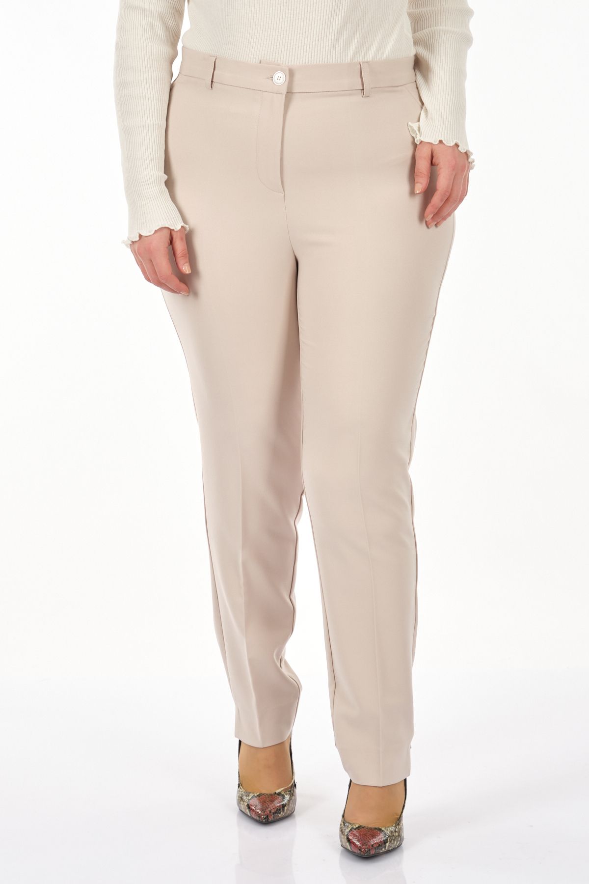 Seleste Minimalist Kadın Pantolon - Regular Fit - Günlük Kullanım İçin İdeal Translation missing: tr.content.product_image_secondary