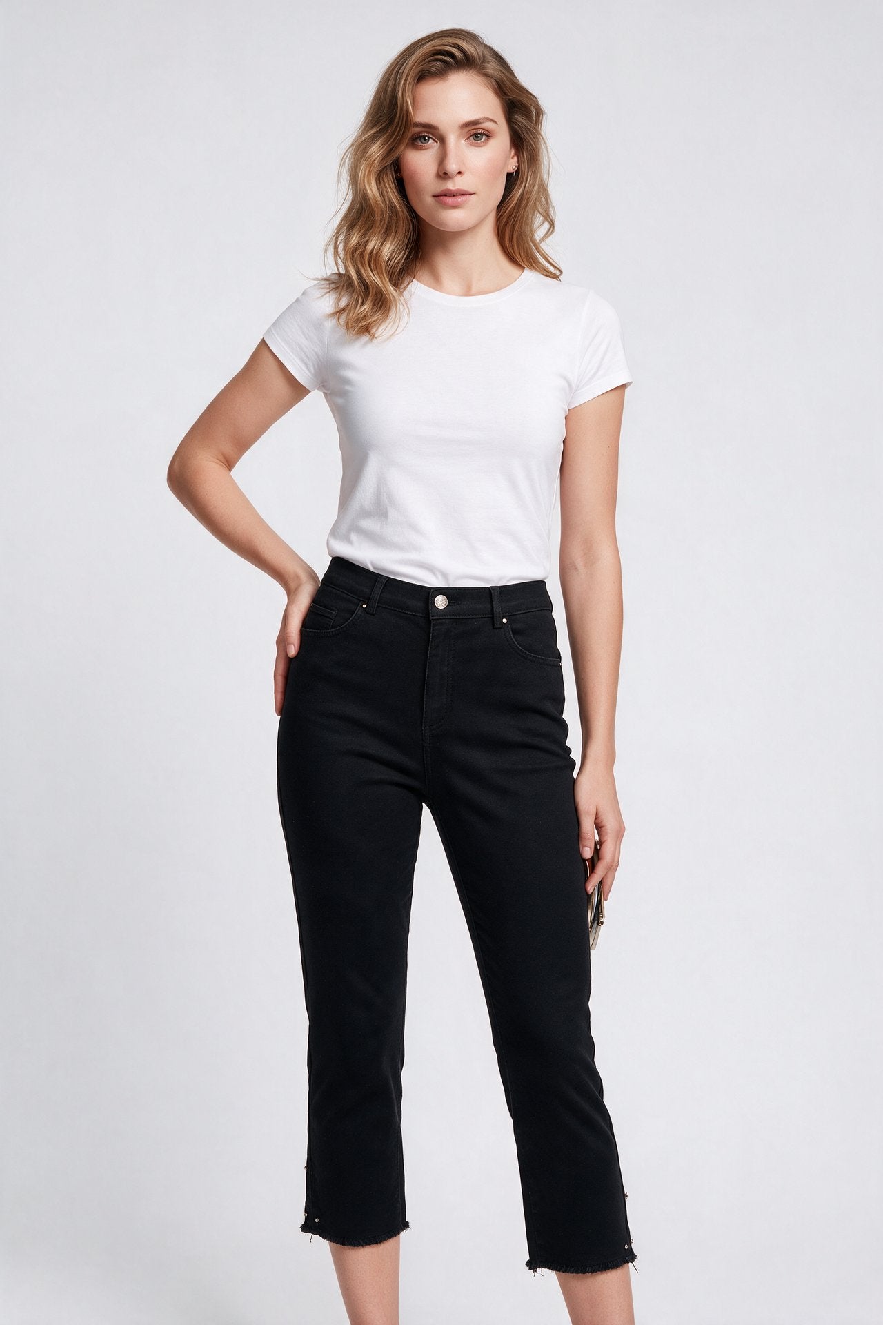 Seleste Kadın Yüksek Bel Düz Kesim Püsküllü Paça Crop Denim Pantolon Ana görsel