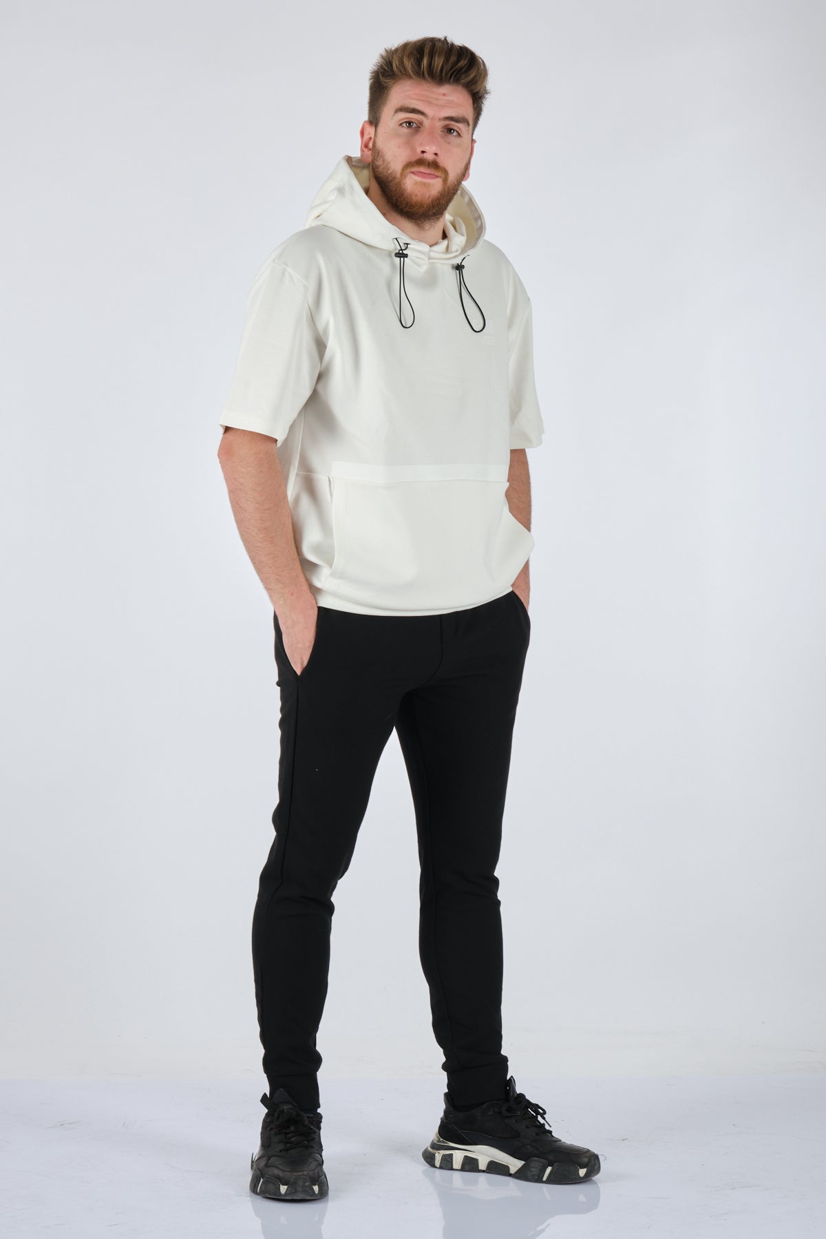 Gualtıero Oversize Kısa Kol Kapüşonlu Erkek Sweatshirt - Günlük Kombinleriniz İçin Translation missing: ar.content.product_image_main
