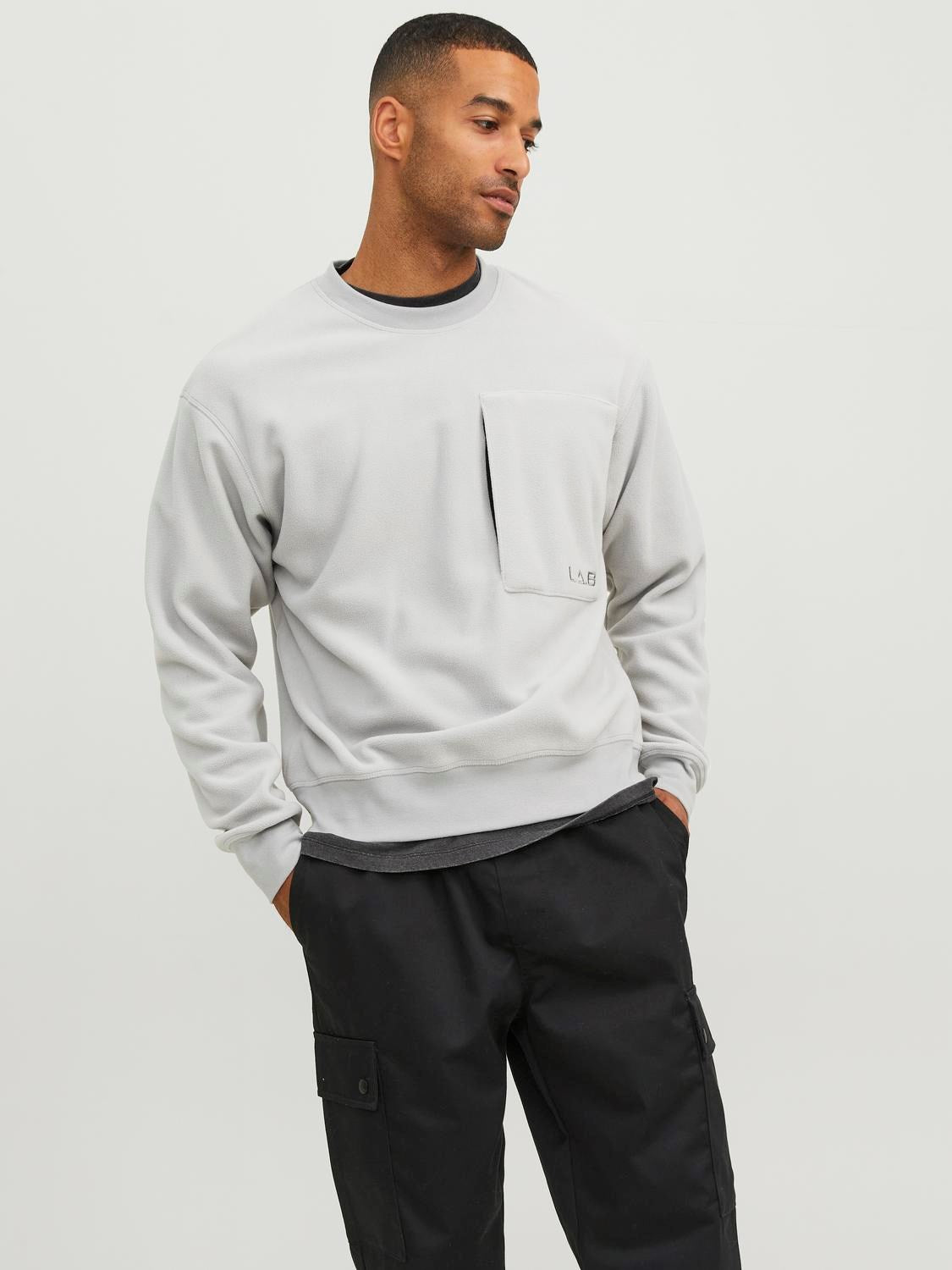 Jack&Jones Erkek Oversize Sweatshirt - Minimalist Stil - Günlük Kullanım Translation missing: tr.content.product_image_secondary