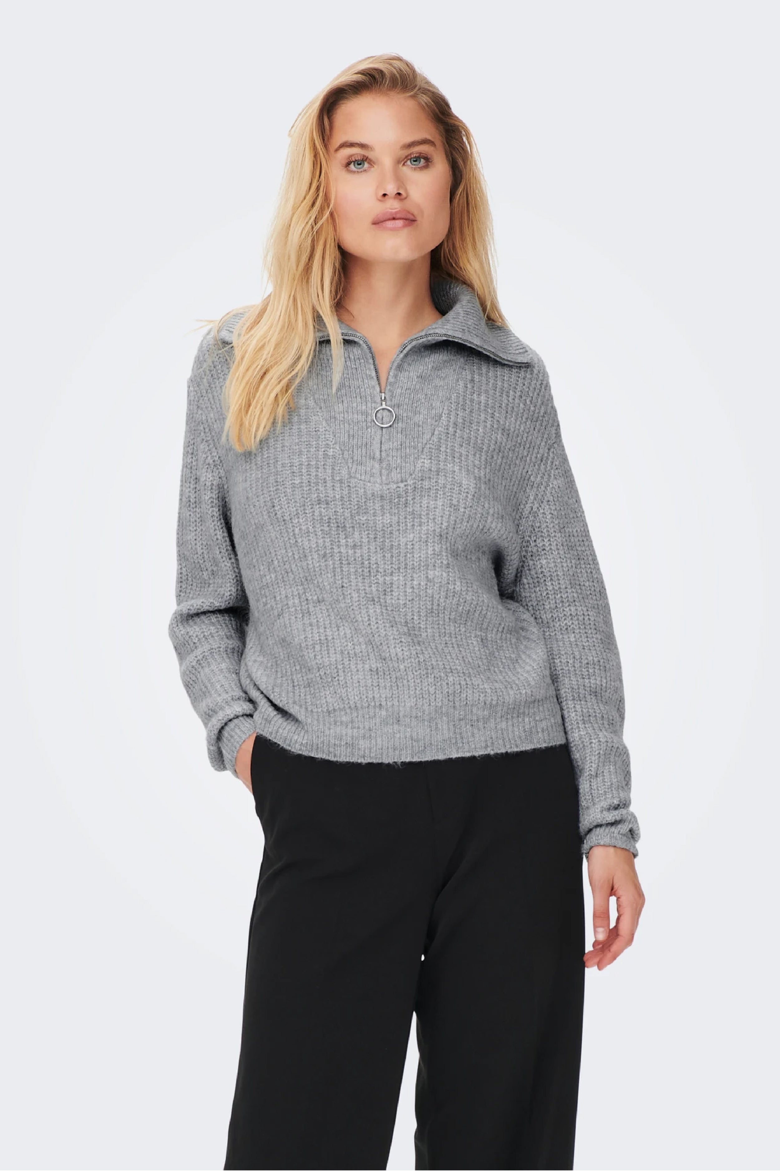 Only Oversize Yarım Fermuarlı Uzun Kol Kadın Sweatshirt - Minimalist Stil Translation missing: ar.content.product_image_main
