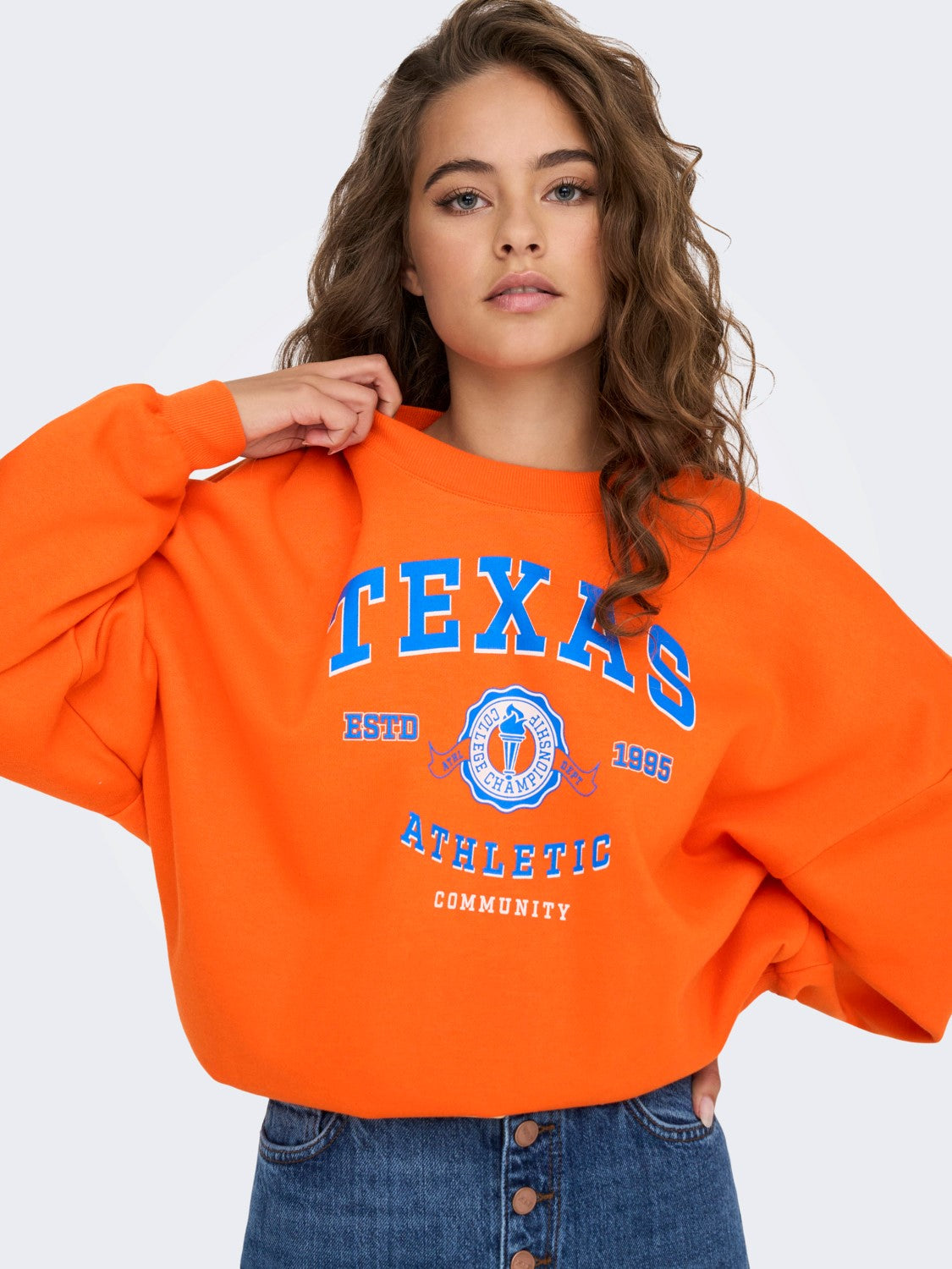 Only Oversize Crop Sweatshirt - Rahat ve Şık Günlük Stil İkincil görsel