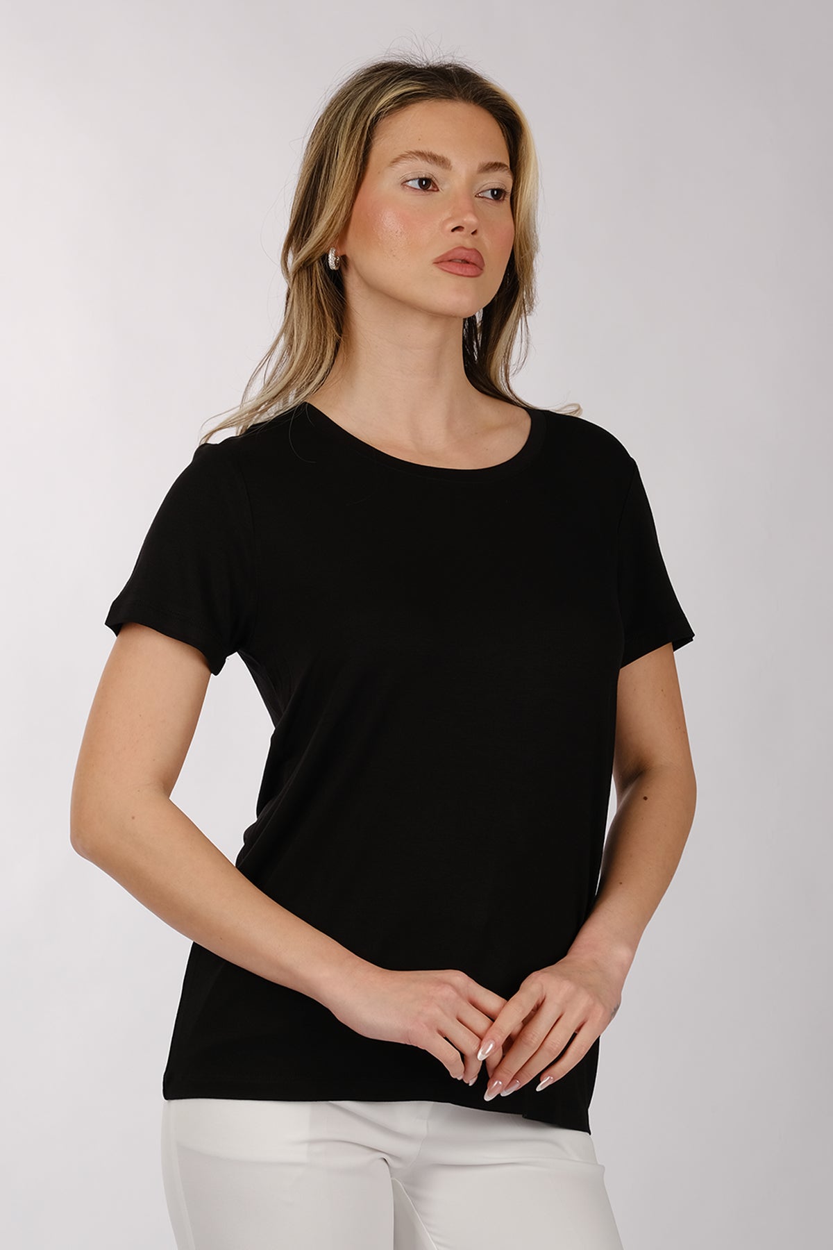 Daido Kadın Oversize T-Shirt - Kısa Kol Yuvarlak Yaka Minimalist Günlük