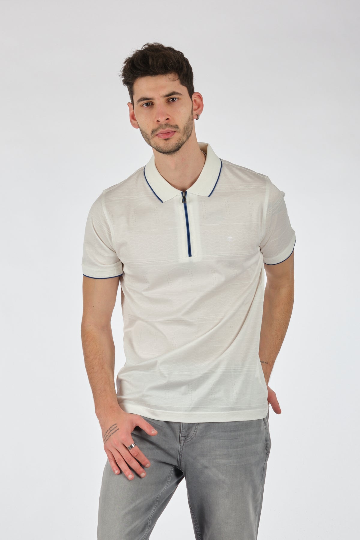 Ecer Minimalist Fermuarlı Polo Yaka Erkek T-Shirt - Günlük Şıklık Translation missing: tr.content.product_image_secondary