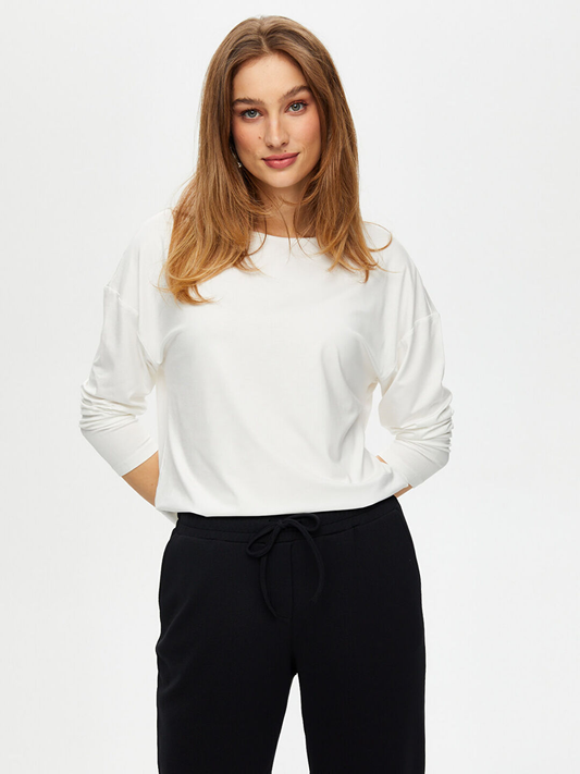 تيشيرت نسائي بأكمام طويلة ورقبة دائرية من تصميم فائق سونميز