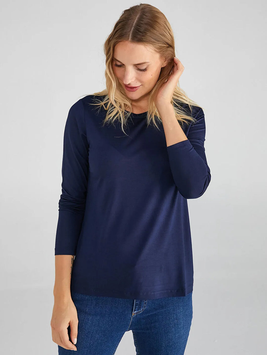 Faik Sönmez Minimalist Oversize Uzun Kol Kadın T-Shirt - Günlük Şıklık