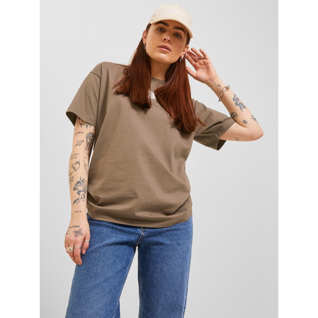 Jack&Jones JJXX Oversize Minimalist Kadın Tişört - Kısa Kol Günlük Translation missing: ar.content.product_image_main