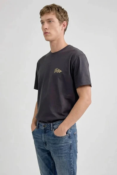 T-Shirt Lee Translation missing: ar.content.product_image_secondary