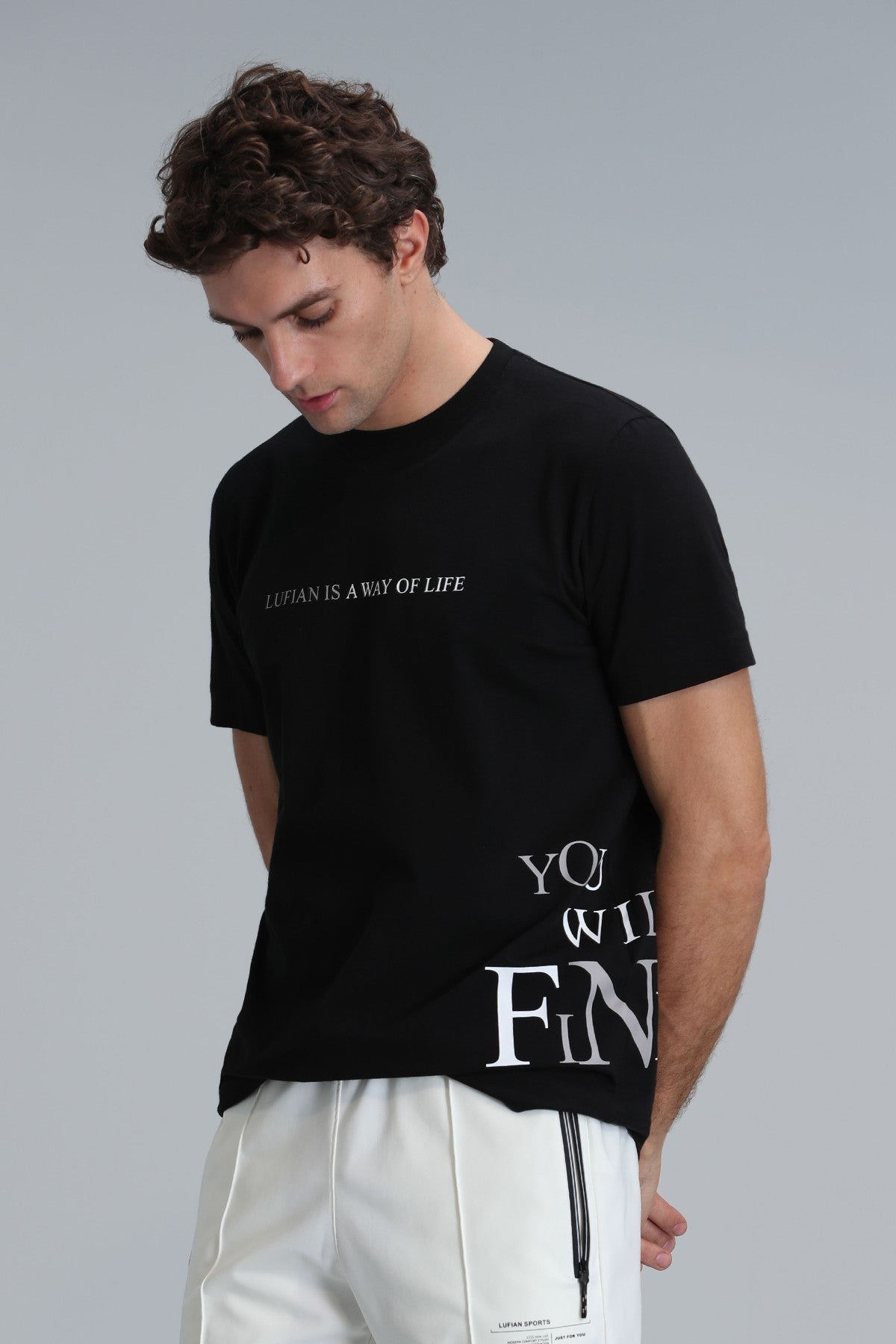 Lufian Oversize Kısa Kol Yuvarlak Yaka Erkek T-Shirt - Minimalist Stil