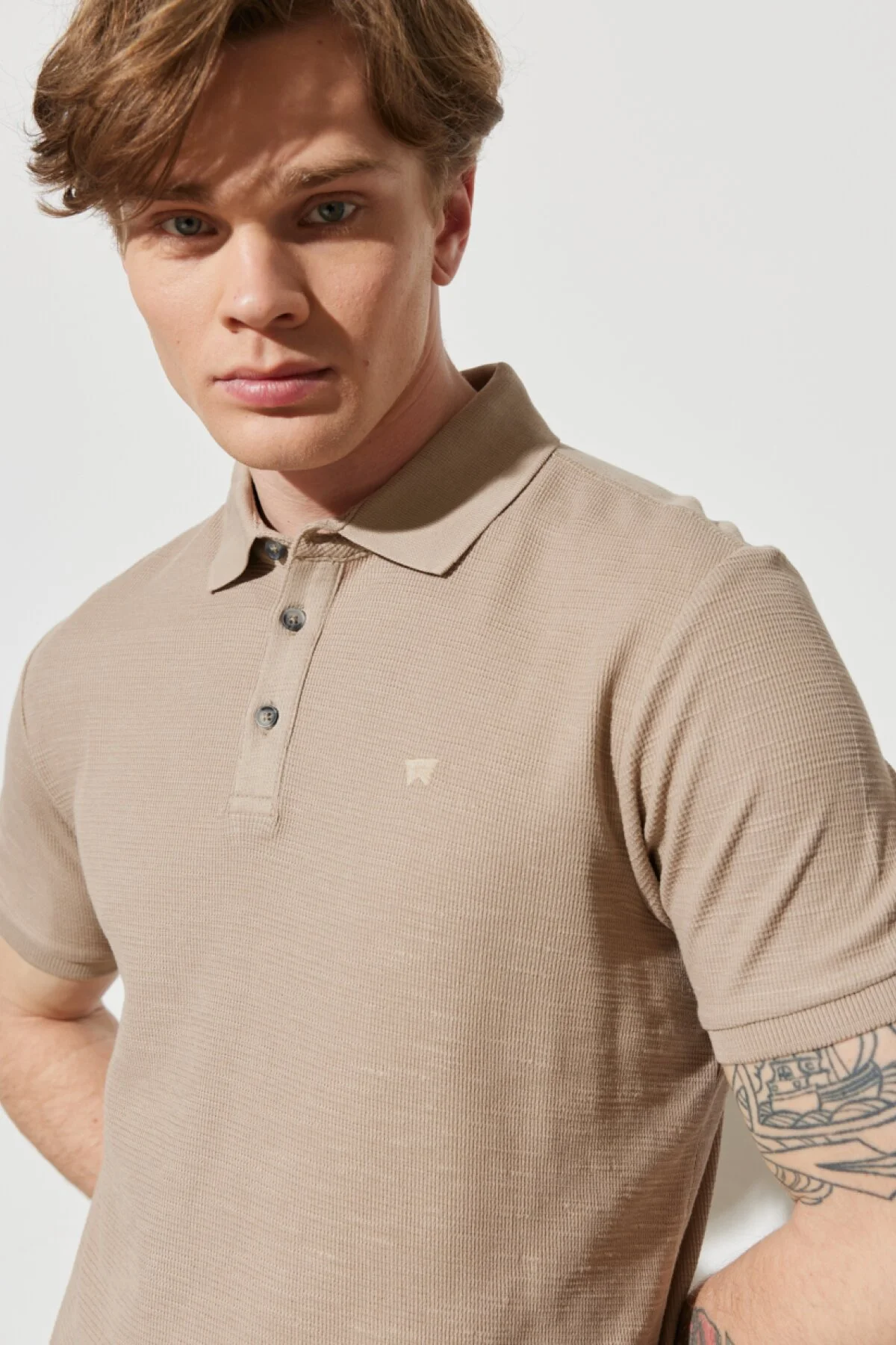 Wrangler Erkek Polo Yaka Kısa Kol T-Shirt - Minimalist Günlük Translation missing: ar.content.product_image_secondary